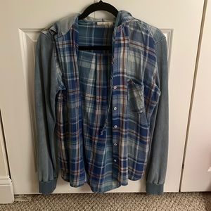 Bella Dahl Flannel with sweatshirt sleeves and hood